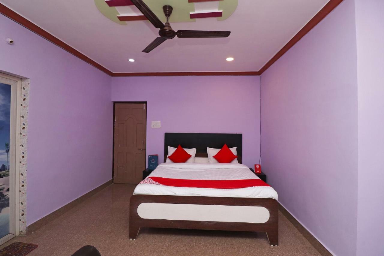 Oyo 31112 Hotel Abhinandan Palace Rāipur Екстериор снимка