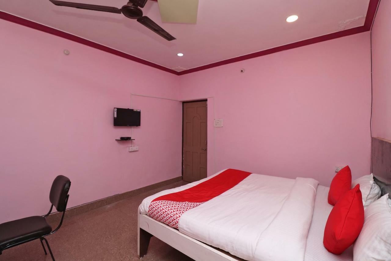 Oyo 31112 Hotel Abhinandan Palace Rāipur Екстериор снимка